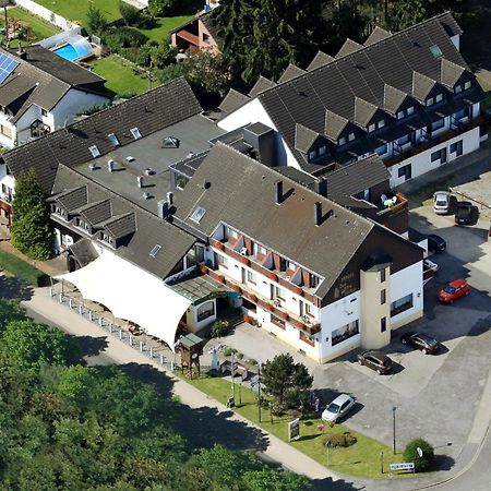 Land-gut-Hotel Zum alten Forsthaus Hürtgenwald Exterior foto